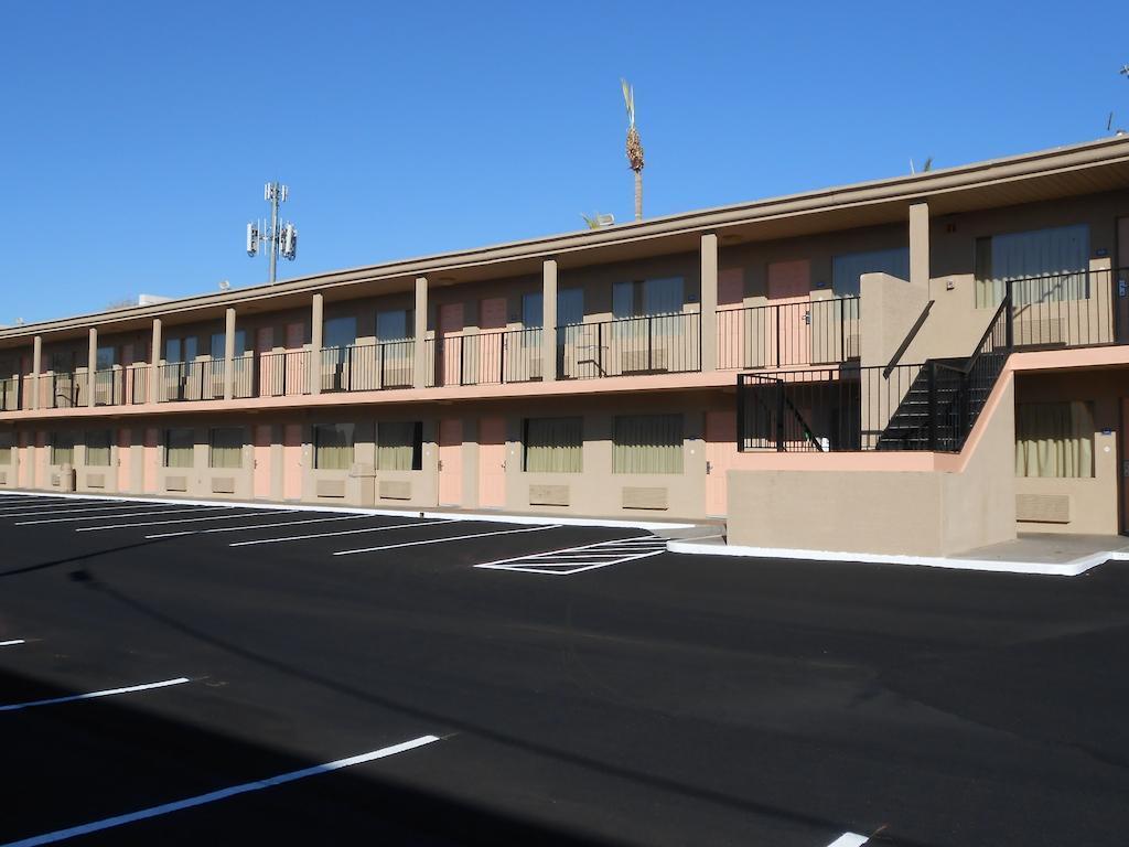 Rodeway Inn Phoenix North I-17 Eksteriør billede
