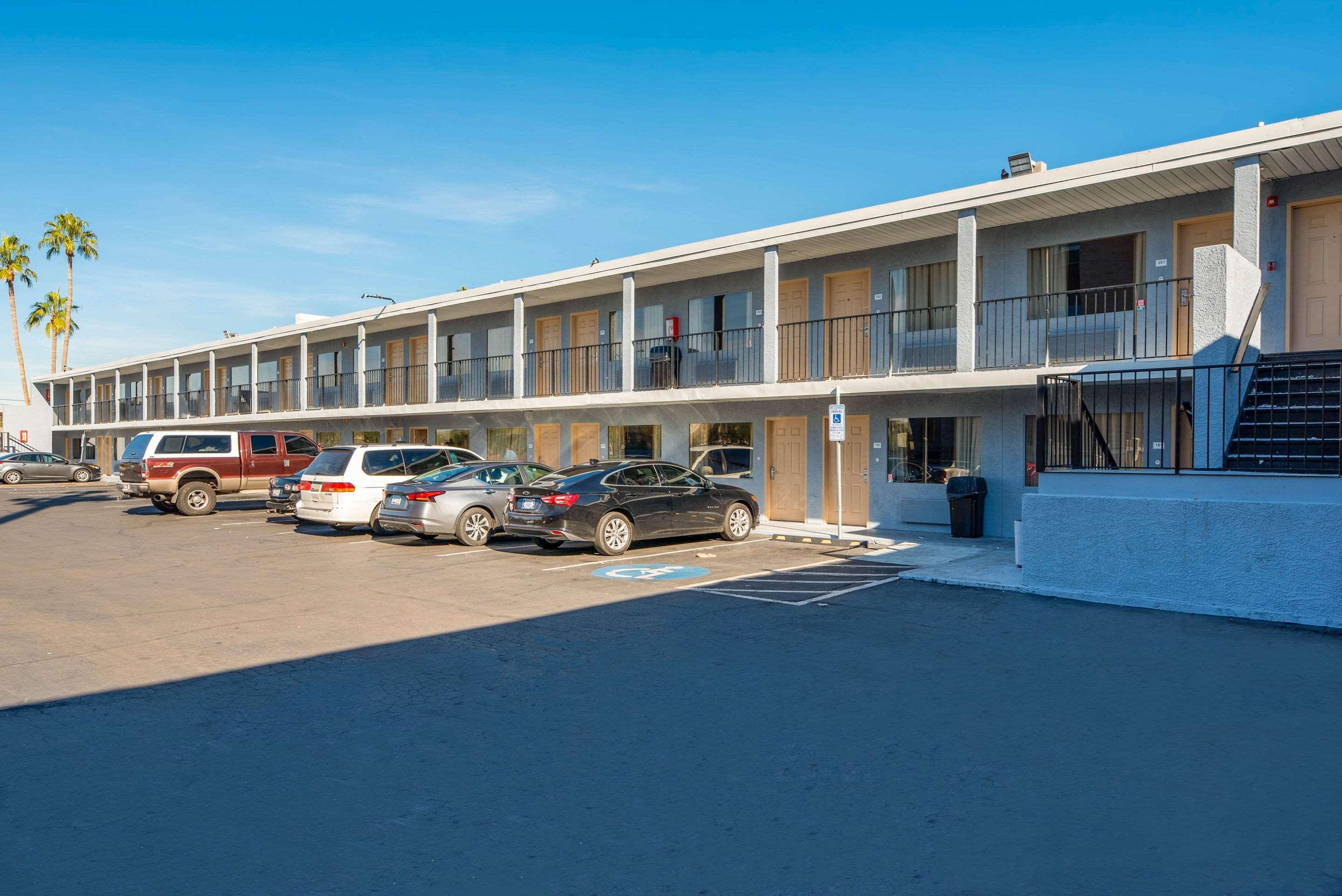 Rodeway Inn Phoenix North I-17 Eksteriør billede
