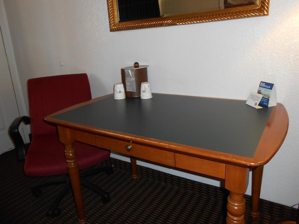Rodeway Inn Phoenix North I-17 Eksteriør billede