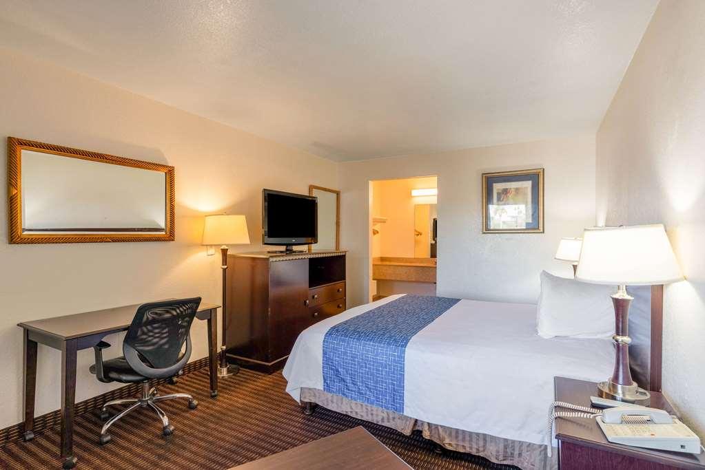 Rodeway Inn Phoenix North I-17 Værelse billede