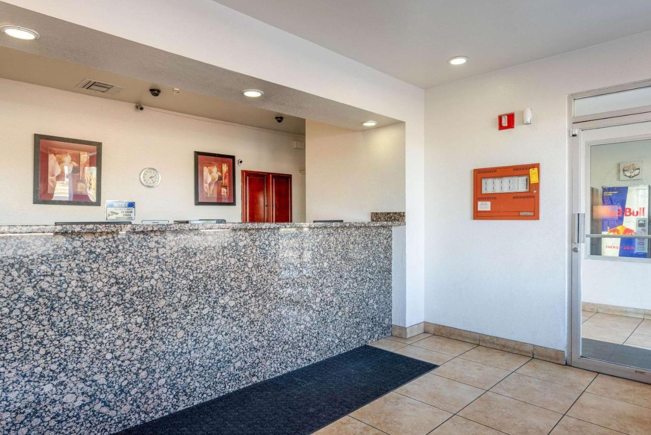 Rodeway Inn Phoenix North I-17 Eksteriør billede